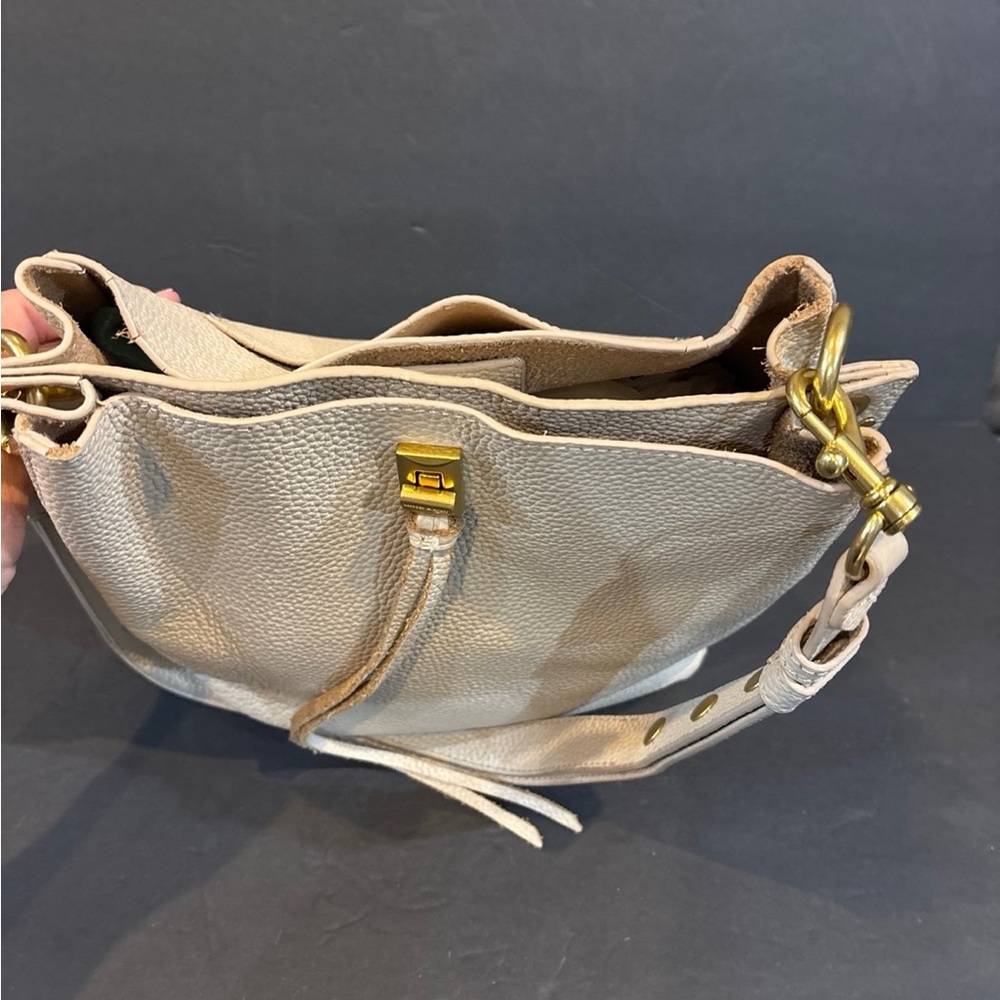 Rebecca Minkoff Darren Leather Shoulder Bag Pebbled Leather Cream Gold Hardware - Picture 5 of 13